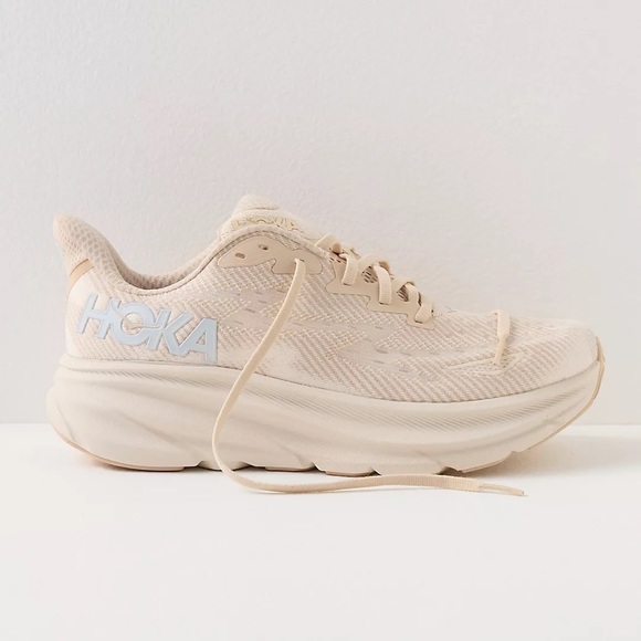 Hoka Clifton 9 Sneaker in Shifting Sand/Eggnog sizes 7.5, 8, 8.5 New in Box - Picture 8 of 8